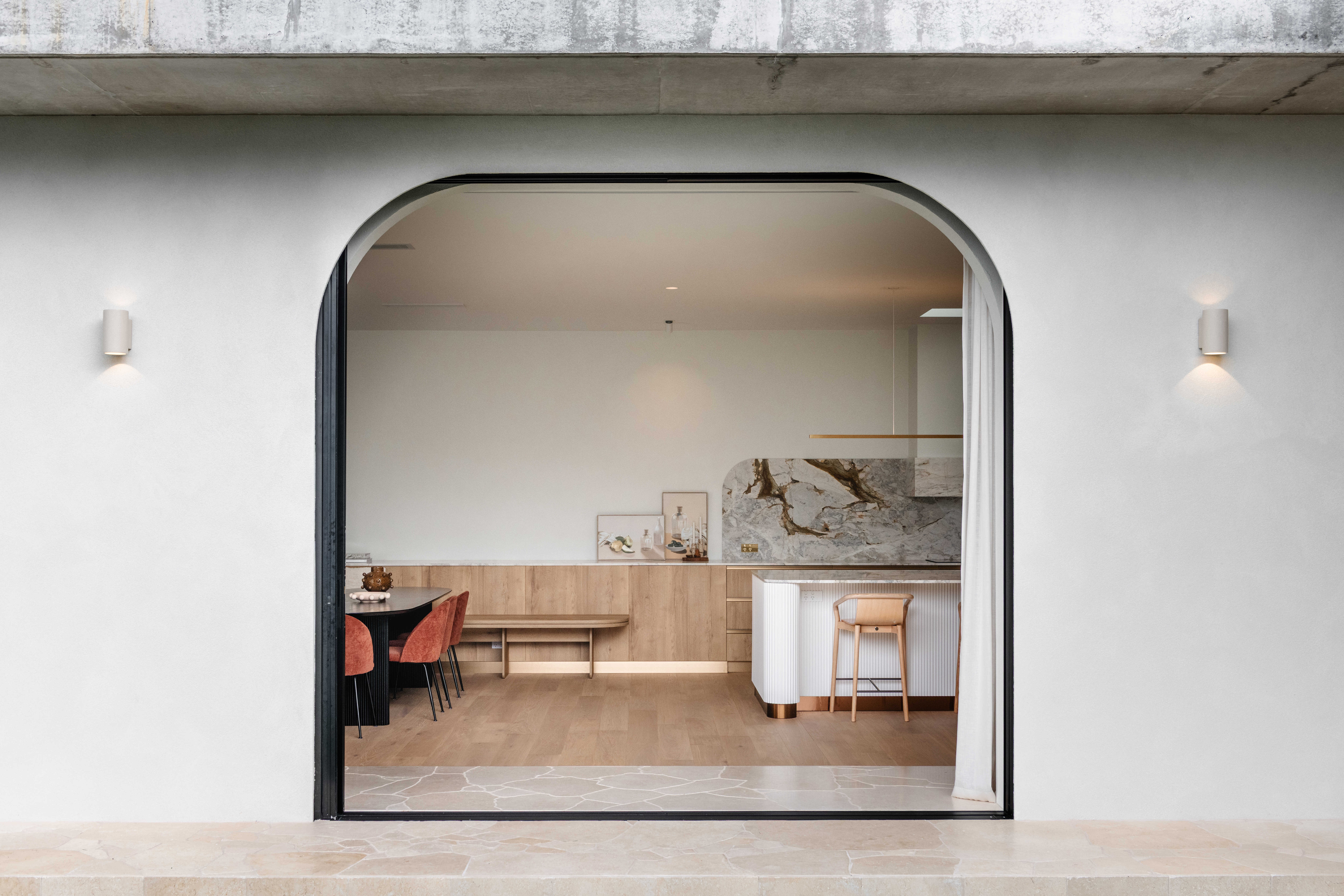 GatherCo KesiLimestone FabricArchitecture LukeShadbolt AmariHouse4 1749785874