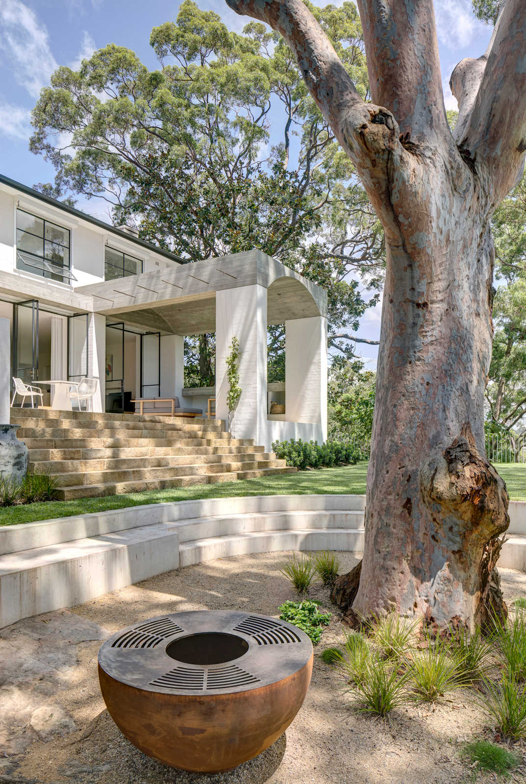 PollyHarbison Castlecrag 001374 1749769777