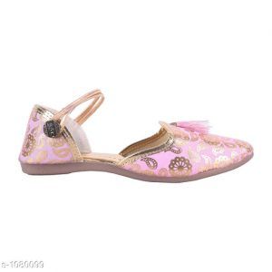 Ethnic ladies Bellies/valley in light pink color