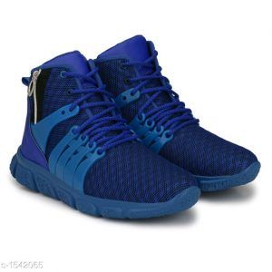 Men's Sports Shoe in blue color