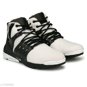 Men Stylish Sport Shoe in White Color