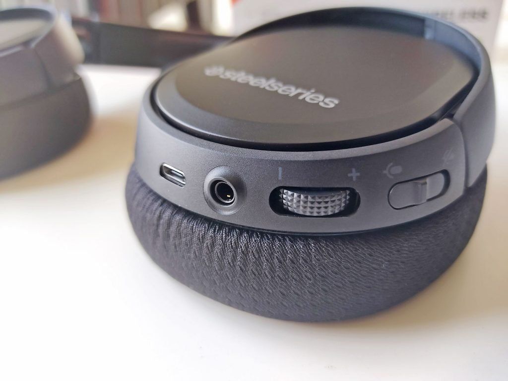 SteelSeries Arctis 1 Wireless Review