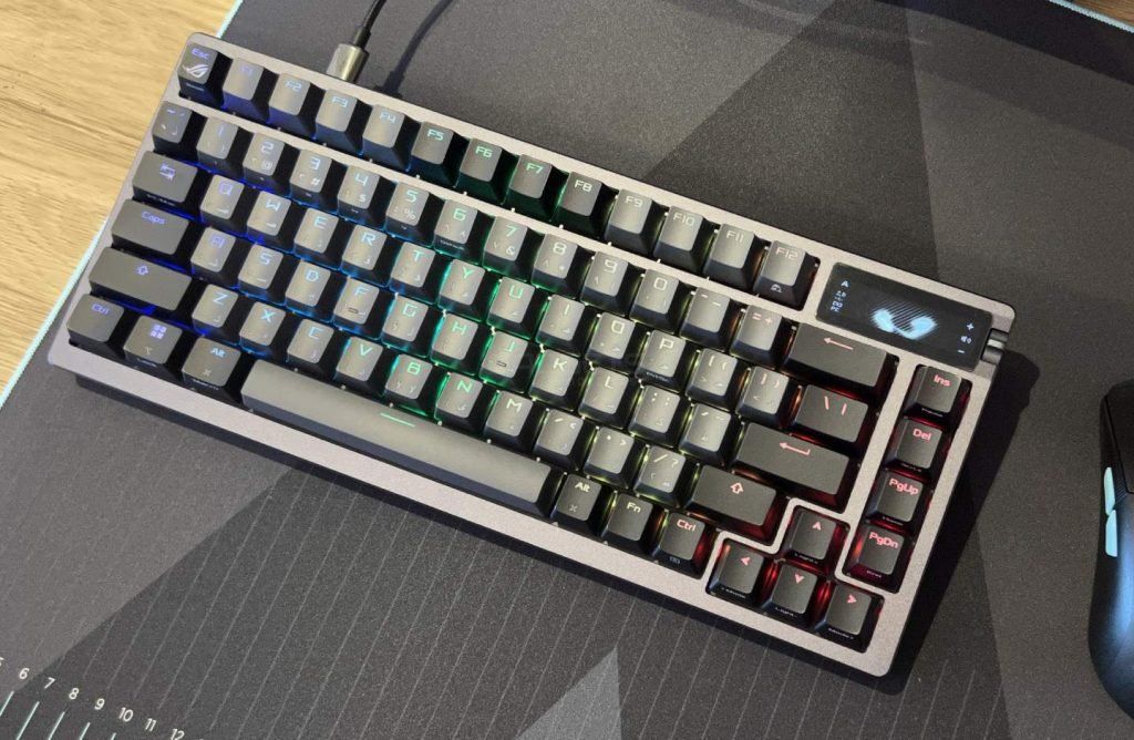 ASUS ROG Azoth Gaming Keyboard Review