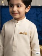 Pasban e khatme nabuwat badge custom design close-up in Pakistan