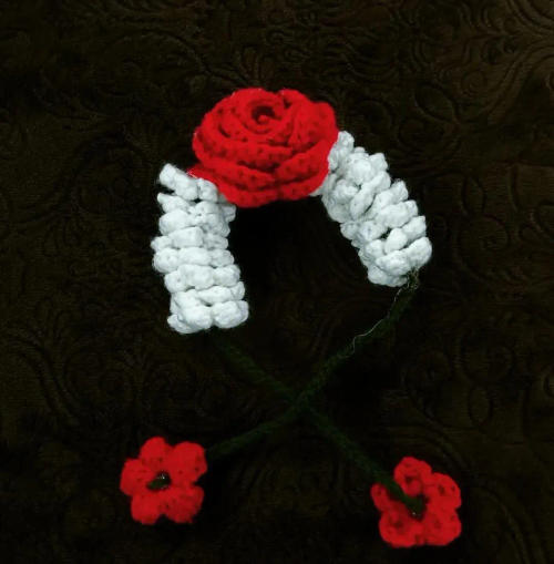 Crochet Rose Gajra with Dori — Rs 950 in Pakistan
