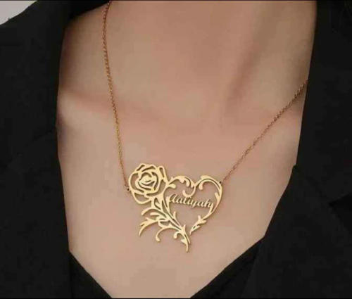 Gold Wing Heart Locket with Diamonds — Rs 700 in Pakistan