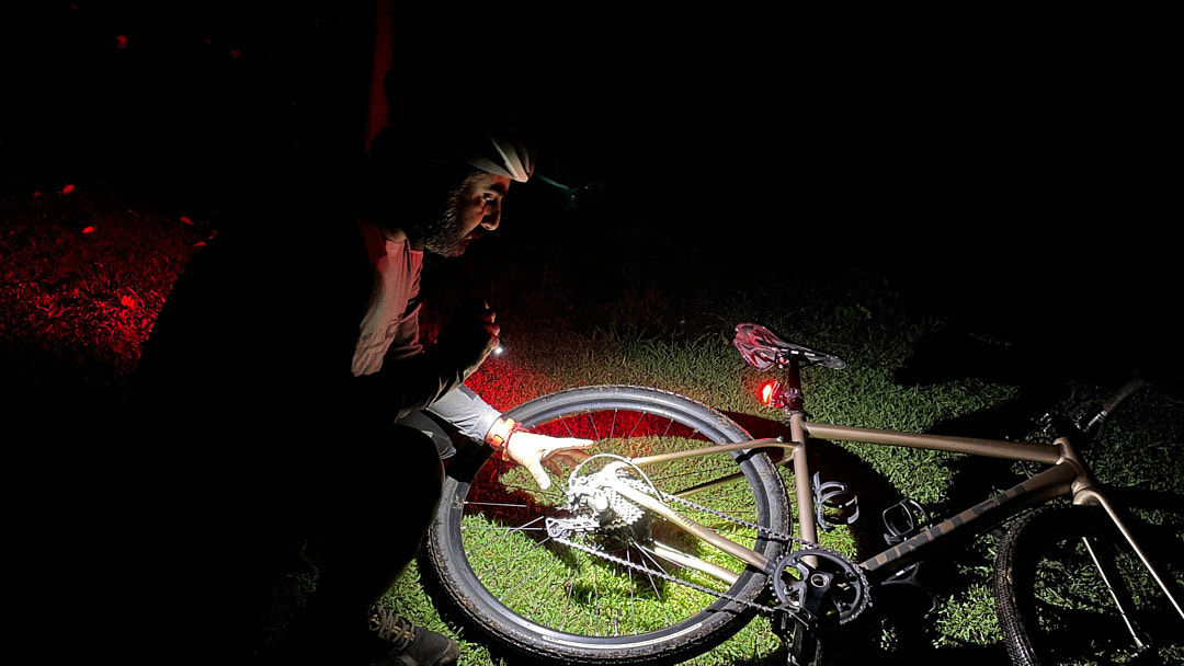 Fenix BC26R bicycle light review - Proprietary mount
