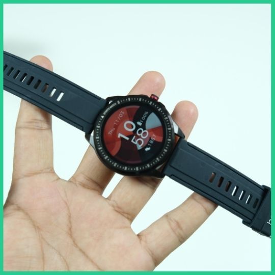 BoAt Flash Smartwatch