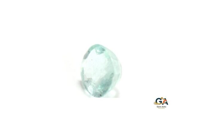 emr-18-4-860x573 Aquamarine 4.33 Carat (4.76 Ratti) - Image 5