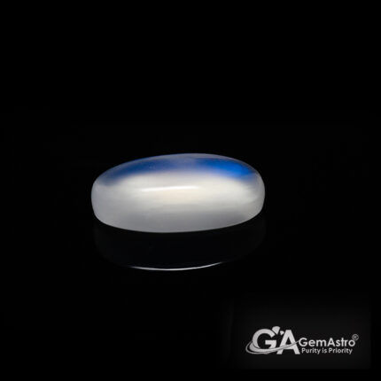 Moonstone 11.48 Carat (12.62 Ratti)