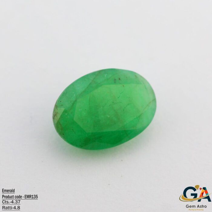 Emerald 4.37 Carat (4.8 Ratti) - Image 2