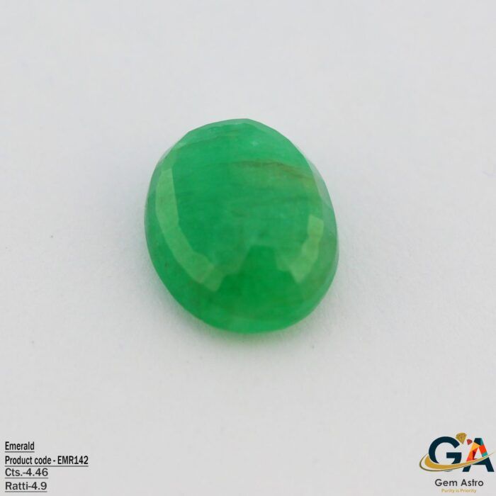 Emerald 4.46 Carat (4.9 Ratti) - Image 4