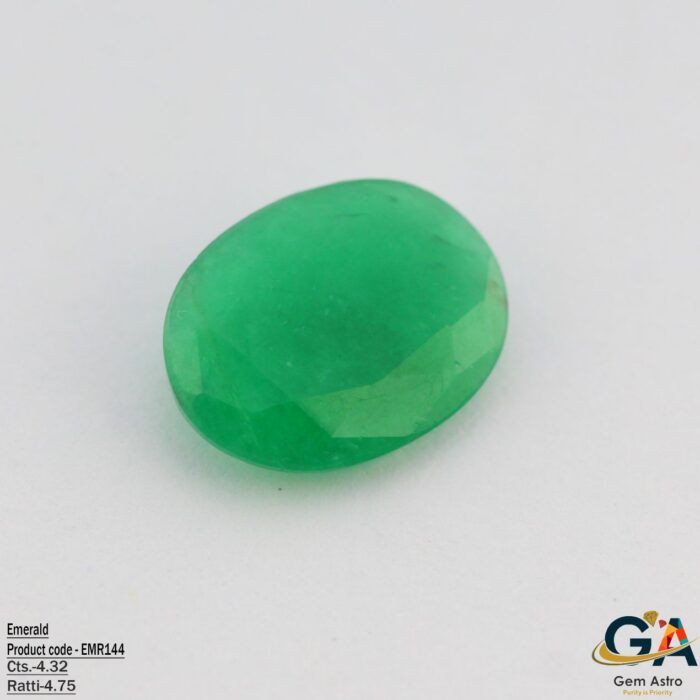 Emerald 4.32 Carat (4.75 Ratti) - Image 2
