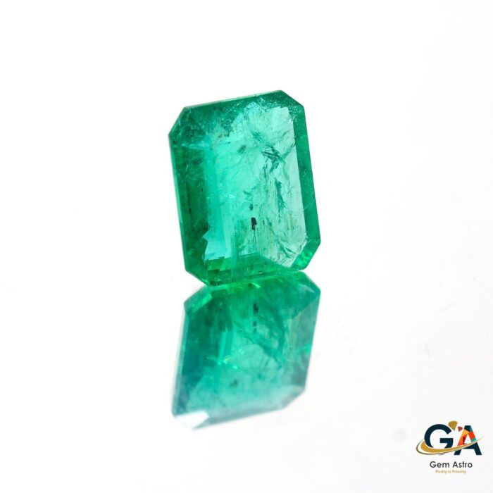 Emerald 4.74 Carat (5.21 Ratti) - Image 3