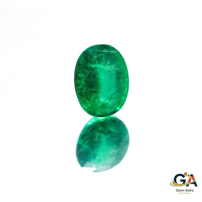 Emerald 4.94 Carat (5.43 Ratti) - Image 3