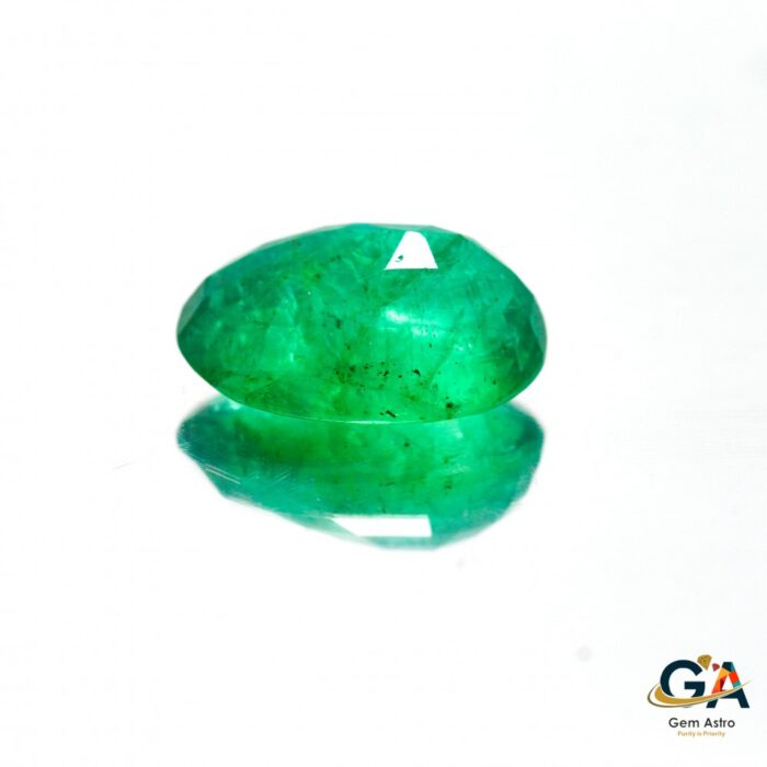 Emerald 4.58 Carat (5.03 Ratti) - Image 4