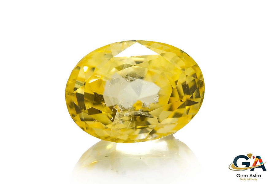 YEL240-HMS.jpg Yellow Sapphire 5.43 Carat (6 Ratti) - Image 1