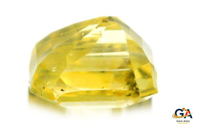 YS174-2.jpg Yellow Sapphire 2.08 Carat (2.31 Ratti) - Image 2