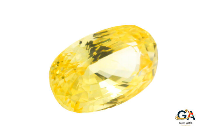 YS249-3-1.jpg Yellow Sapphire 4.10 Carat (4.52 Ratti) - Image 3