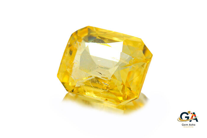 Yellow Sapphire 3.75 Carat (4.12 Ratti) - Image 3