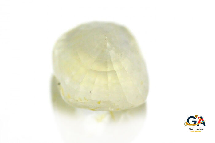 Yellow Sapphire 5.48 Carat (6.02 Ratti) - Image 4