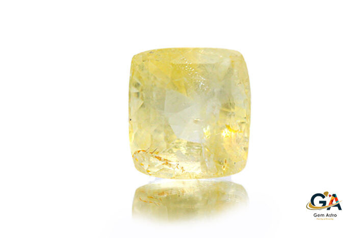 YS314-A.jpg Yellow Sapphire 6.10 Carat (6.71 Ratti) - Image 1