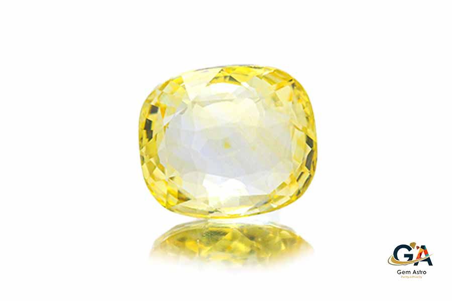 YS333-A.jpg Yellow Sapphire 6.04 Carat (6.64 Ratti) - Image 1