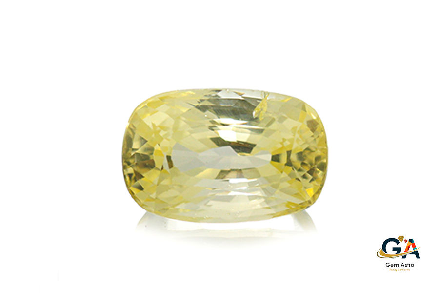 YS340-A.jpg Yellow Sapphire 5.85 Carat (6.43 Ratti) - Image 1