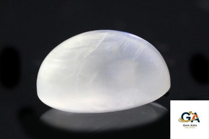 Blue Moonstone 7.67 Carat (8.43 Ratti) - Image 3