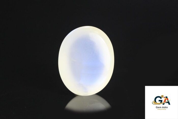 Blue Moonstone 6.75 Carat (7.42 Ratti) - Image 2