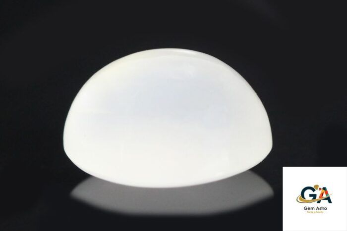 Blue Moonstone 7.44 Carat (8.18 Ratti) - Image 3