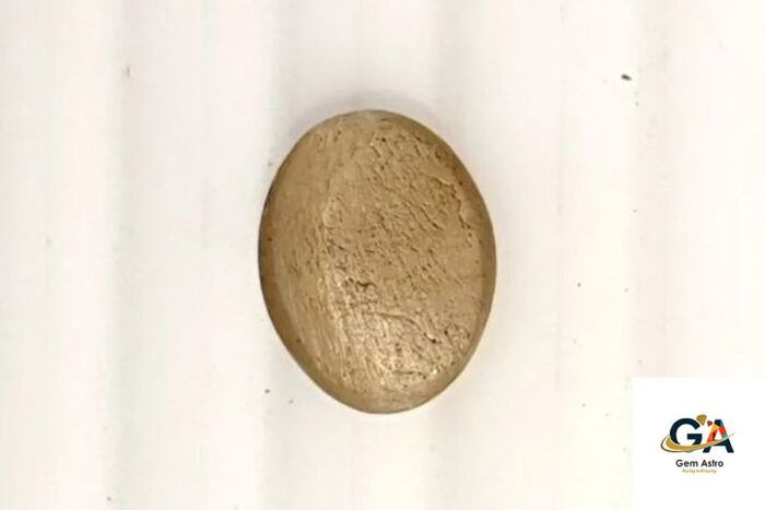 Cats Eye (Lehsuniya) 1.84 Carat (2.04 Ratti) - Image 3