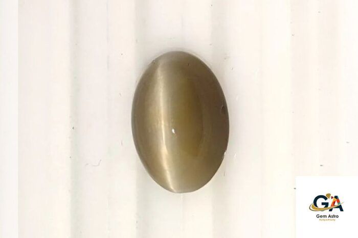 ce5-1.jpg Cats Eye (Lehsuniya) 6.80 Carat (7.55 Ratti) - Image 1
