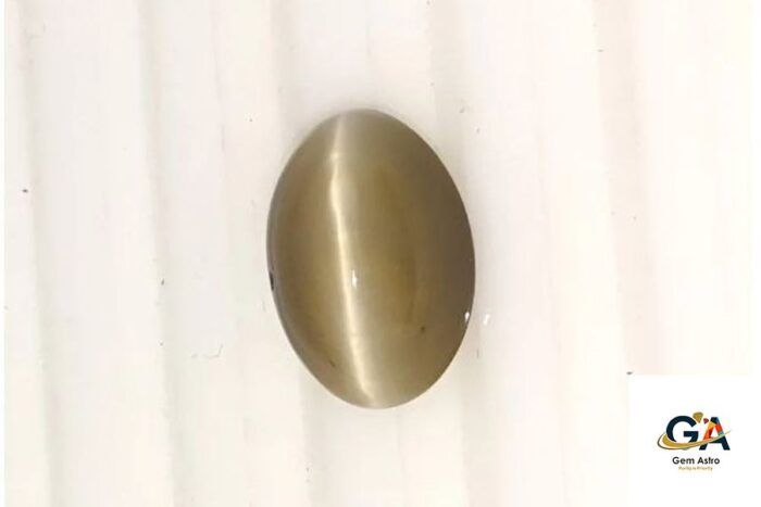 ce5-2.jpg Cats Eye (Lehsuniya) 6.80 Carat (7.55 Ratti) - Image 2