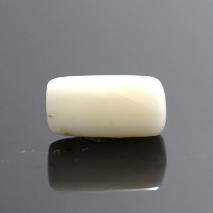 Natural White Coral 7.45 Carat (8.19 Ratti) - Image 1