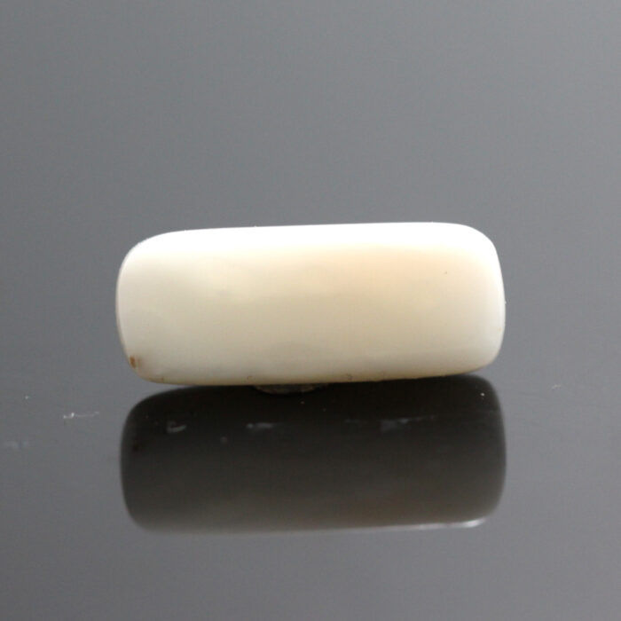 cow11-1.jpg Natural White Coral 7.50 Carat (8.25 Ratti) - Image 2