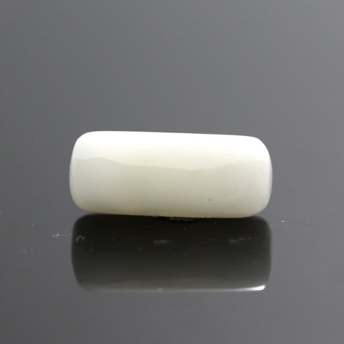 Natural White Coral 6.74 Carat (7.41 Ratti) - Image 1
