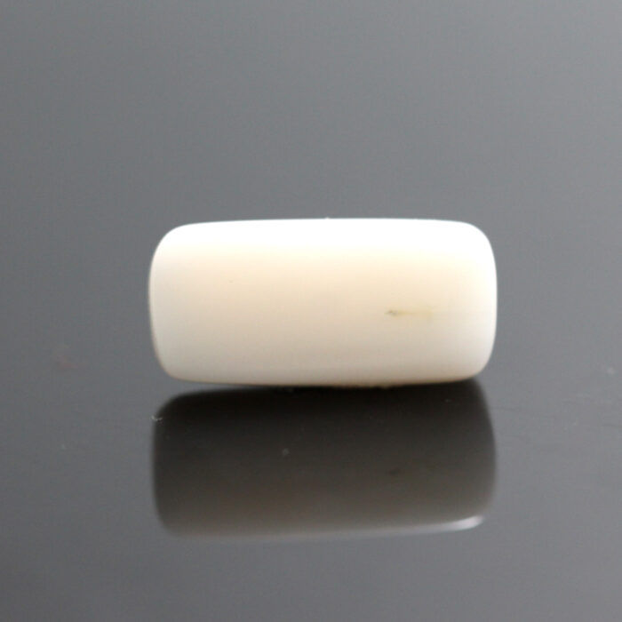 cow8-1.jpg Natural White Coral 8.52 Carat (9.37 Ratti) - Image 1