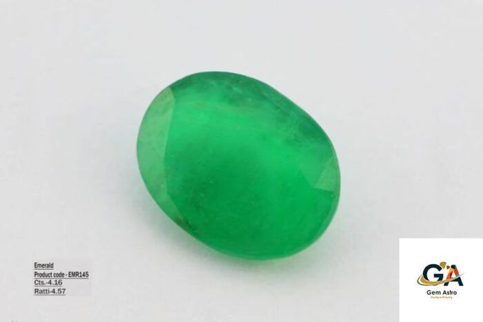 Emerald 4.16 Carat (4.57 Ratti) - Image 2