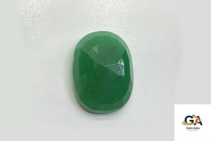 Emerald 8.97 Carat (9.86 Ratti) - Image 2