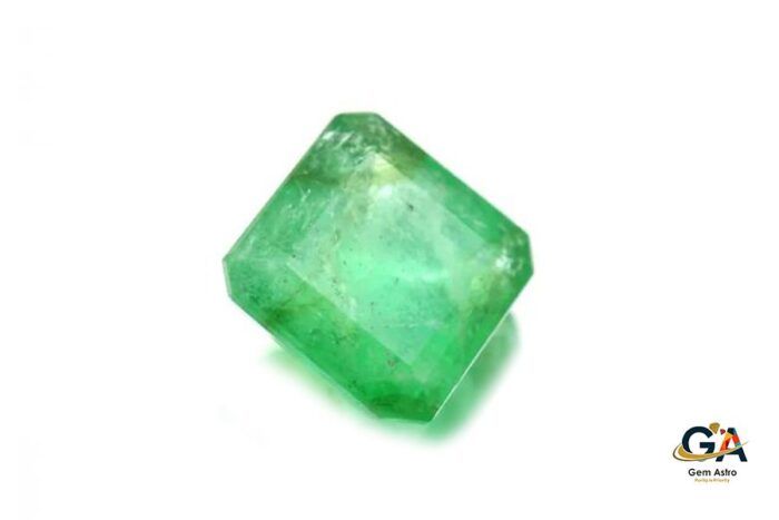 Emerald 3.74 Carat (4.15 Ratti) - Image 4