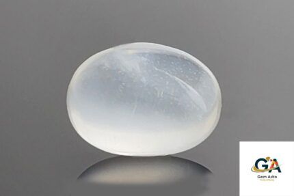 Moonstone 4.83Carat (5.31Ratti)