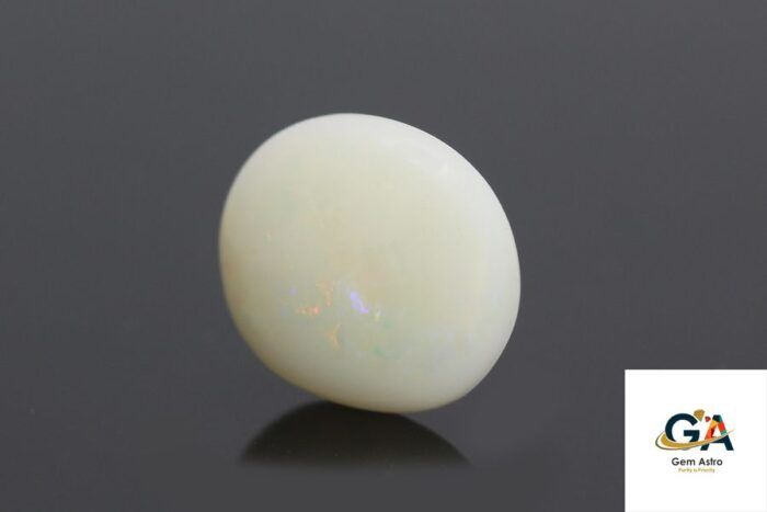 Opal 8.18 Carat (9.00 Ratti) - Image 4