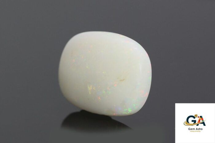 Opal 11.00 Carat (12.10 Ratti) - Image 4