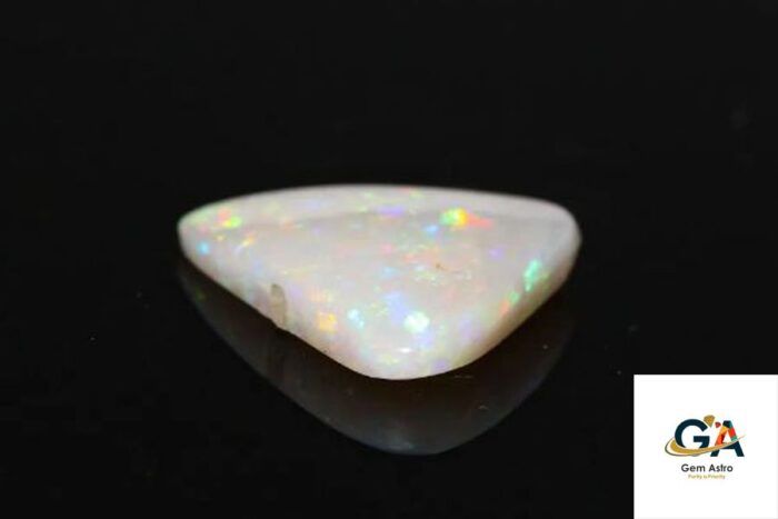 Opal 4.12 Carat (4.58 Ratti) - Image 2