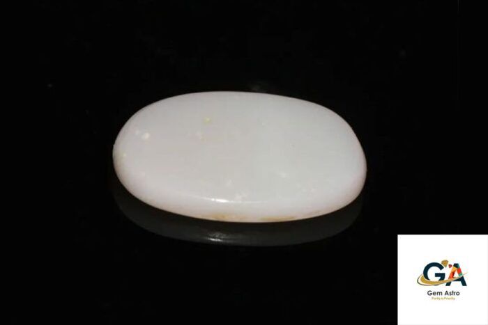 op67-4.jpg Opal 9.71 Carat (10.68 Ratti) - Image 4