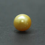 South Sea Golden Pearl (Moti) 10.53 Carat (11.58 Ratti) - Image 2