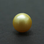 South Sea Golden Pearl (Moti) 11.59 Carat (12.75 Ratti) - Image 2