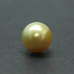 South Sea Golden Pearl (Moti) 9.44 Carat (10.38 Ratti) - Image 2