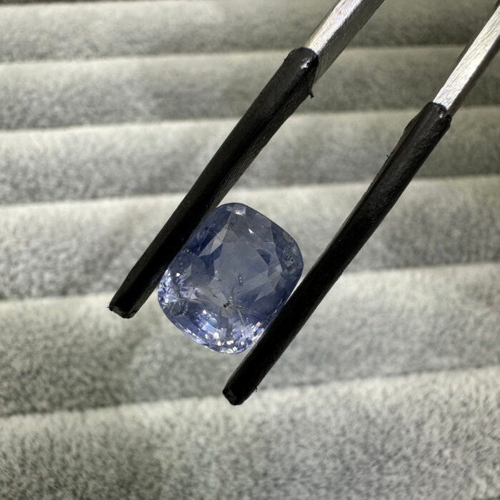 IMG_7105 Blue Sapphire 5.00 Carat (5.50 Ratti) - Image 3